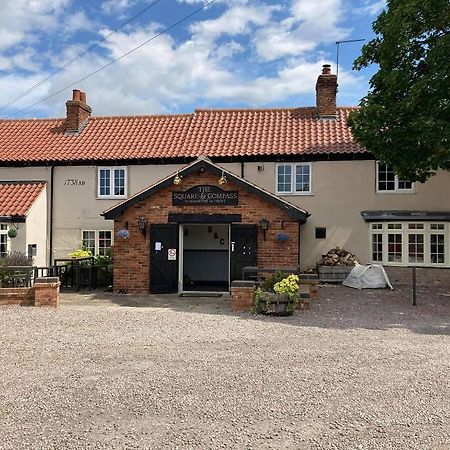 The Fountain At Tuxford & The Square And Compass Normanton On Trent酒店 外观 照片