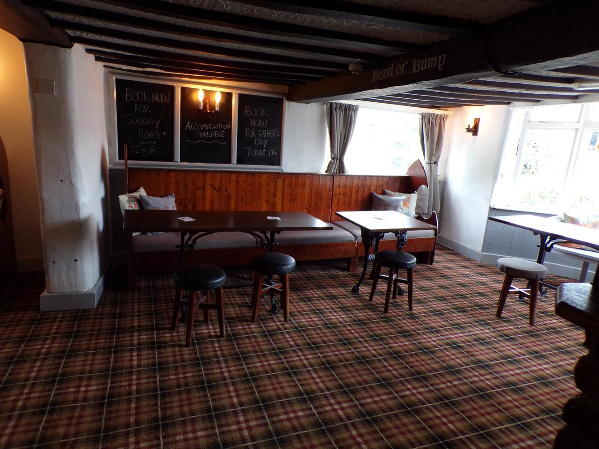 The Fountain At Tuxford & The Square And Compass Normanton On Trent酒店 外观 照片